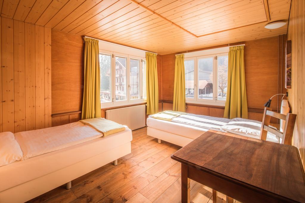 Hotel Tell And Apartments Unterseen Dış mekan fotoğraf