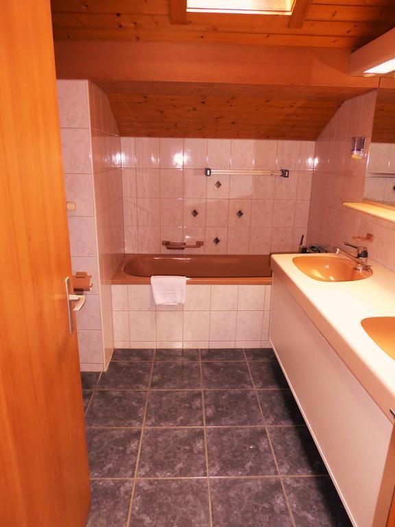 Hotel Tell And Apartments Unterseen Dış mekan fotoğraf
