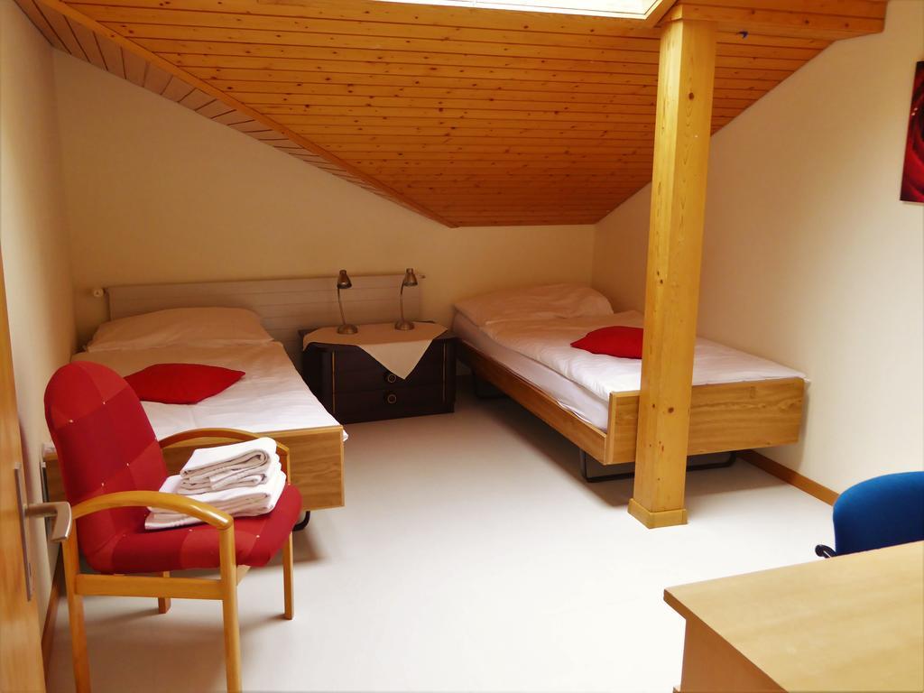 Hotel Tell And Apartments Unterseen Dış mekan fotoğraf